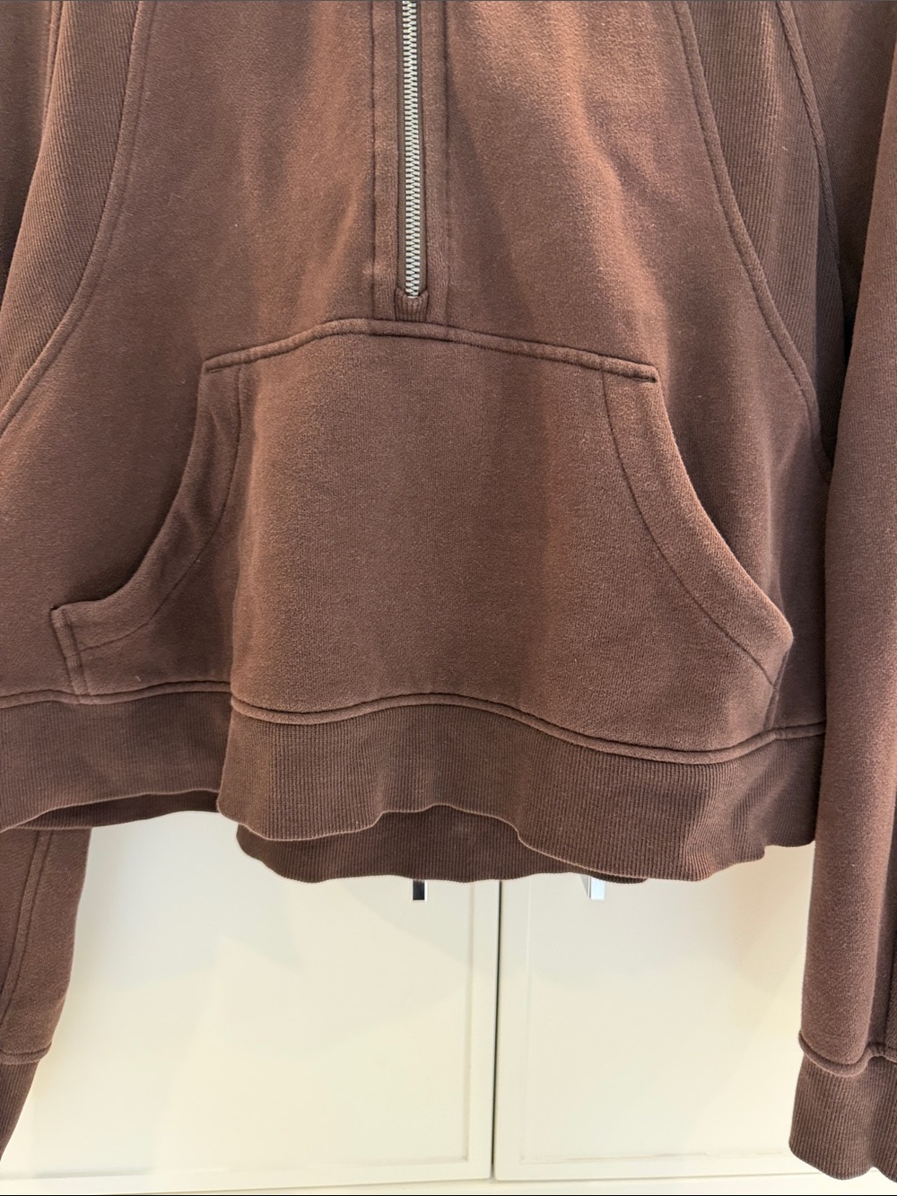 Lululemon Scuba Oversized Half Zip Hoodie in brown. Size M/L - Picture 3 of 6